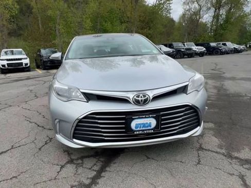 Used 2018 Toyota Avalon Limited w/ All Weather Liner Package FWD image 3