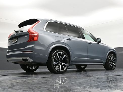 Used 2021 Volvo XC90 T6 Momentum w/ Advanced Package image 31