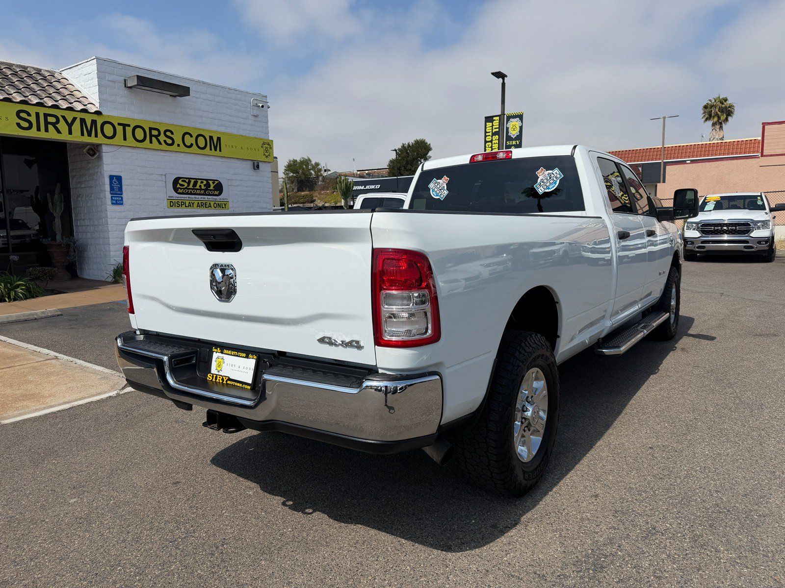 Used 2024 RAM 3500 Big Horn AWD/4WD image 3