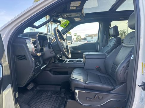 Used 2026 Ford F450 Platinum w/ FX4 Off-Road Package image 27