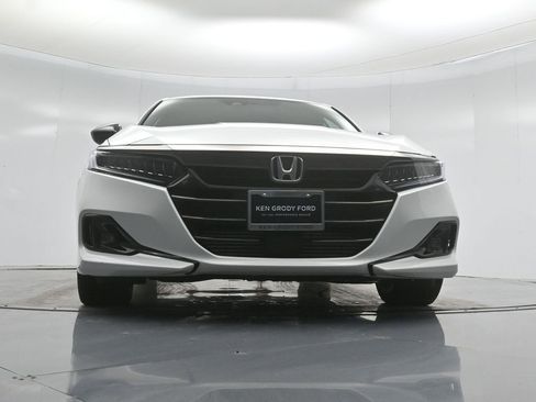 Used 2022 Honda Accord Sport image 42