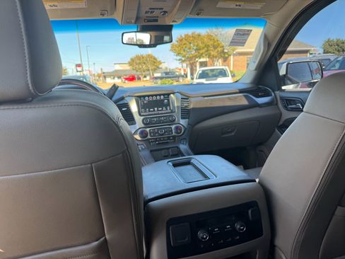Used 2018 Chevrolet Tahoe LT image 17