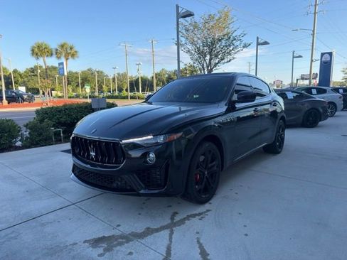 Used 2022 Maserati Levante Modena AWD/4WD image 2