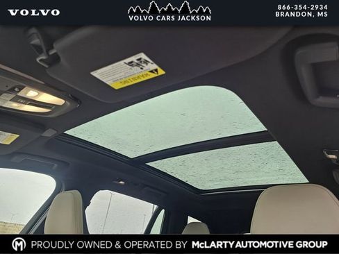 New 2026 Volvo XC90 B6 Plus w/ Protection Package Premier AWD/4WD image 19