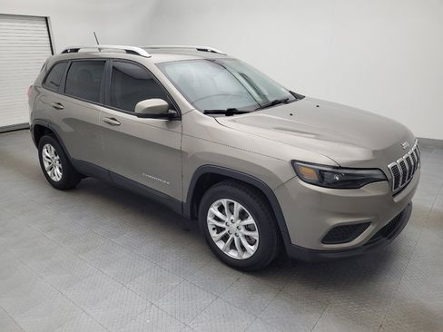 Used 2021 Jeep Cherokee Latitude image 11