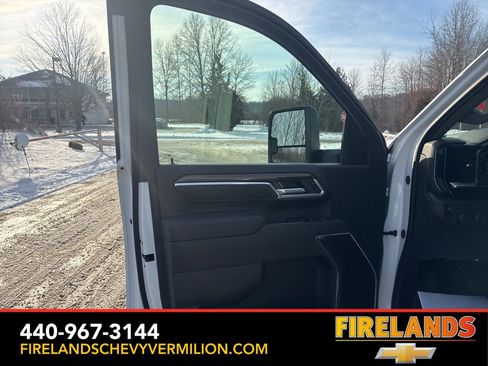New 2026 Chevrolet Silverado 2500 LT image 9