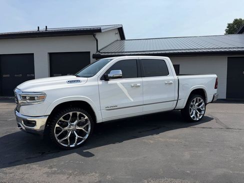 Used 2021 RAM 1500 Limited AWD/4WD image 2