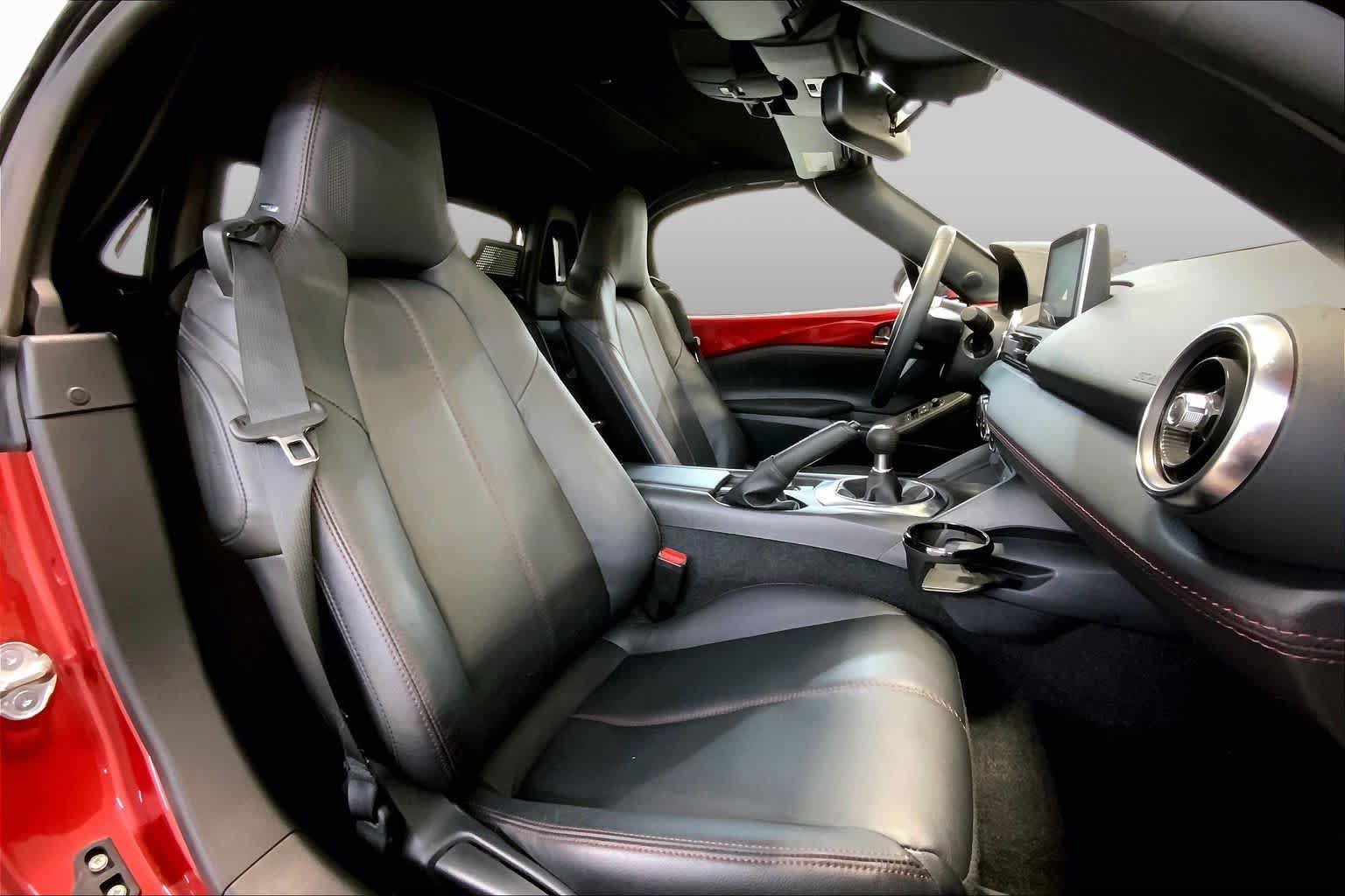 Used 2016 MAZDA MX-5 Miata Grand Touring RWD image 19