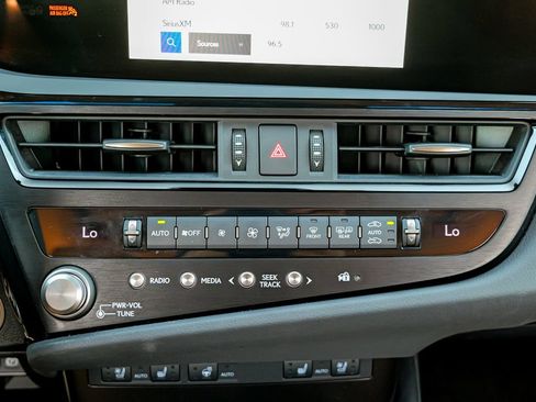 Used 2023 Lexus ES 350 w/ Premium Package FWD image 50