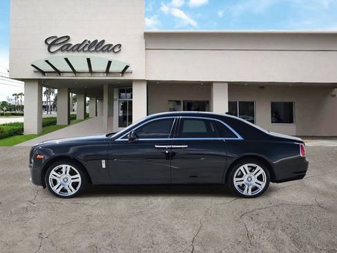 Used 2020 Rolls-Royce Ghost image 2