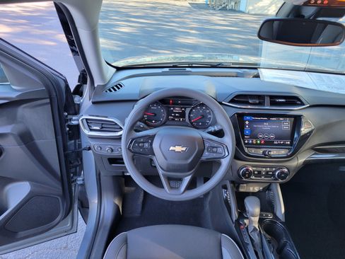 Certified 2023 Chevrolet TrailBlazer LT w/ Convenience Package image 12