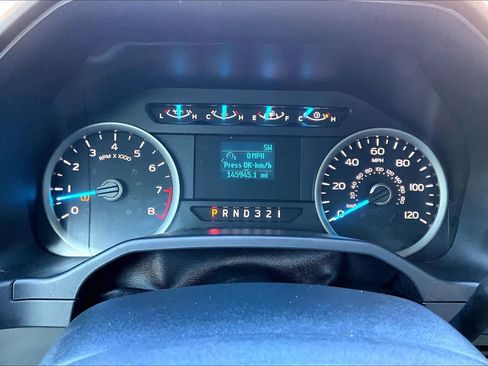 Used 2016 Ford F150 XLT RWD image 26