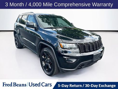 Used 2019 Jeep Grand Cherokee Laredo AWD/4WD image 1