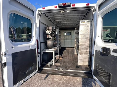 Used 2021 RAM ProMaster 2500 w/ Convenience Group FWD image 15