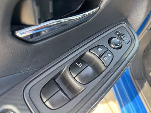 Used 2024 Nissan Versa SV w/ Trunk Package image 11