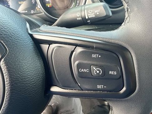 Used 2023 Jeep Wrangler Unlimited AWD/4WD image 24