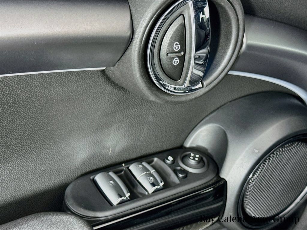 Used 2024 MINI Cooper S FWD image 18