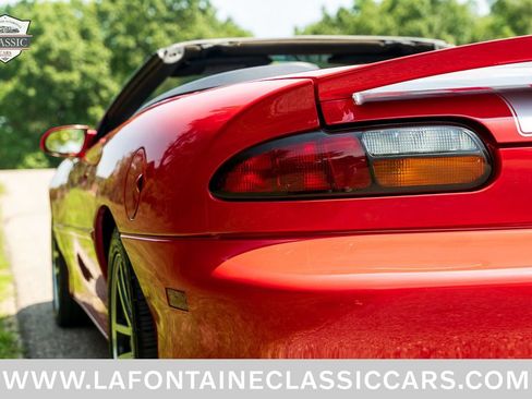 Used 2002 Chevrolet Camaro Z28 w/ SS Performance/Appearance Pkg RWD image 44