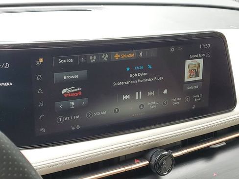 Certified 2023 Nissan Ariya AWD image 15