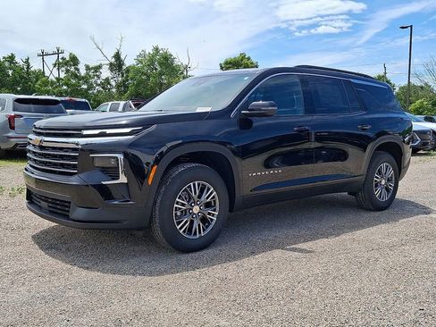 New 2025 Chevrolet Traverse LT image 30