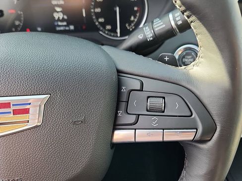 Certified 2023 Cadillac XT4 Luxury w/ Cold Weather Package image 30