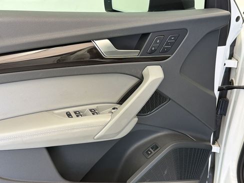 Used 2019 Audi Q5 Prestige w/ Prestige Package AWD/4WD image 28