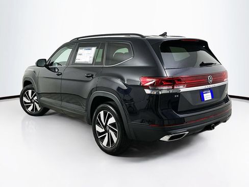 Used 2026 Volkswagen Atlas SE w/ Panoramic Sunroof Package FWD image 7