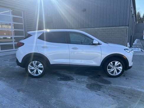 Used 2024 Buick Encore GX Preferred image 4