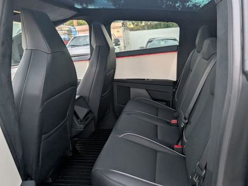 Used 2024 Tesla Cybertruck AWD Crew Cab image 7