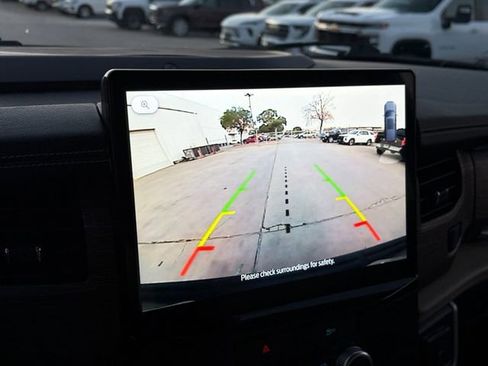 Used 2022 Ford Expedition Limited image 11