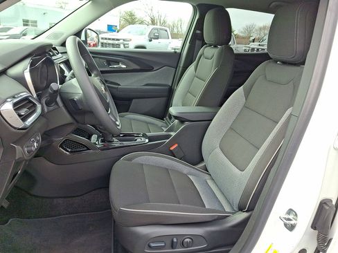 Certified 2023 Chevrolet TrailBlazer LT w/ Convenience Package image 11
