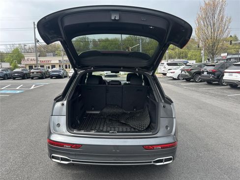 Used 2020 Audi SQ5 Premium Plus w/ Premium Plus Package image 13