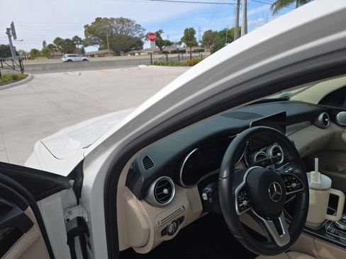 Used 2021 Mercedes-Benz C 300 Sedan image 7