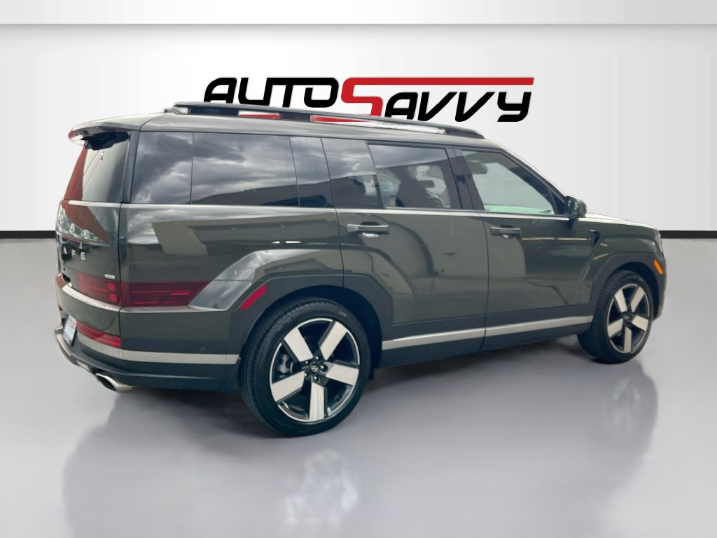 Used 2025 Hyundai Santa Fe Limited AWD/4WD image 7