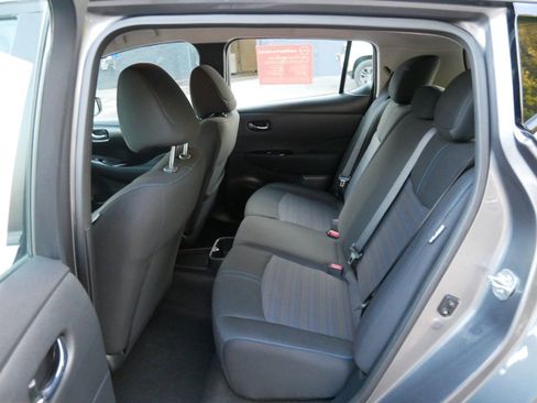 Certified 2025 Nissan Leaf SV Plus FWD image 12