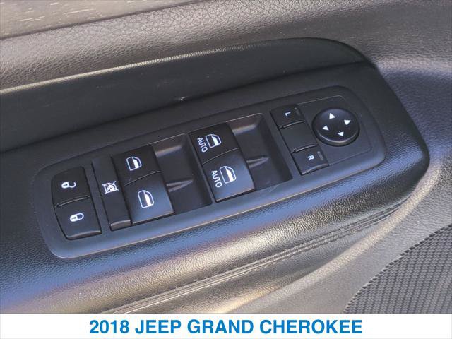 Used 2018 Jeep Grand Cherokee Altitude RWD image 13