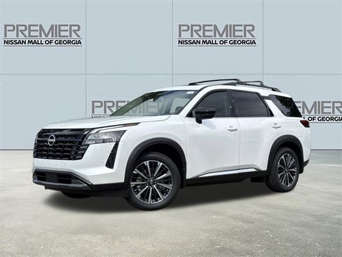New 2026 Nissan Pathfinder Platinum FWD image 1