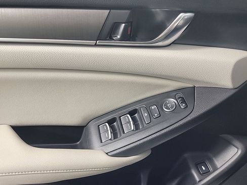 Certified 2020 Honda Accord LX image 24
