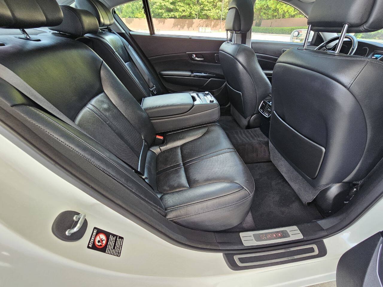 Used 2015 Kia K900 Premium RWD image 9