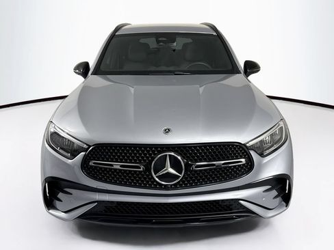 Certified 2026 Mercedes-Benz GLC 300 image 2