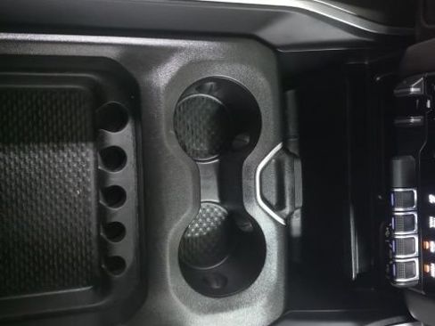 Used 2022 RAM 1500 Big Horn AWD/4WD image 33