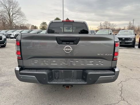 Used 2022 Nissan Frontier SV w/ Technology Package image 6