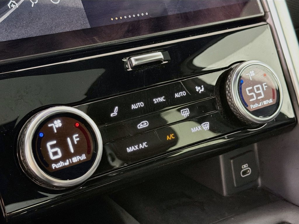 Certified 2023 Land Rover Discovery S R-Dynamic AWD/4WD image 16