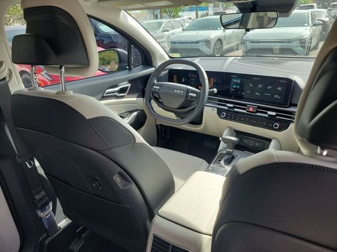 New 2026 Kia Sportage EX image 13