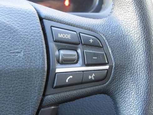 Used 2012 BMW 528i xDrive Sedan AWD/4WD image 26