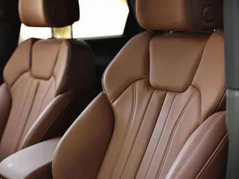 Certified 2025 Audi Q5 2.0T Premium Plus w/ Premium Plus Package image 22