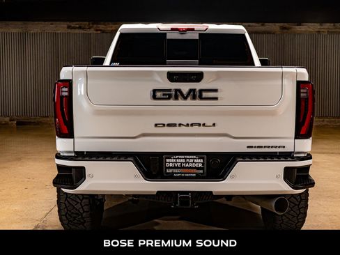 Used 2025 GMC Sierra 3500 Denali w/ Denali Reserve Package image 8