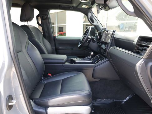 Used 2024 Lexus GX 550 AWD/4WD image 36