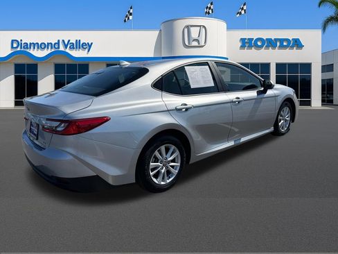Used 2025 Toyota Camry LE FWD image 8