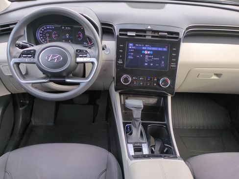 Certified 2022 Hyundai Tucson SEL FWD image 11